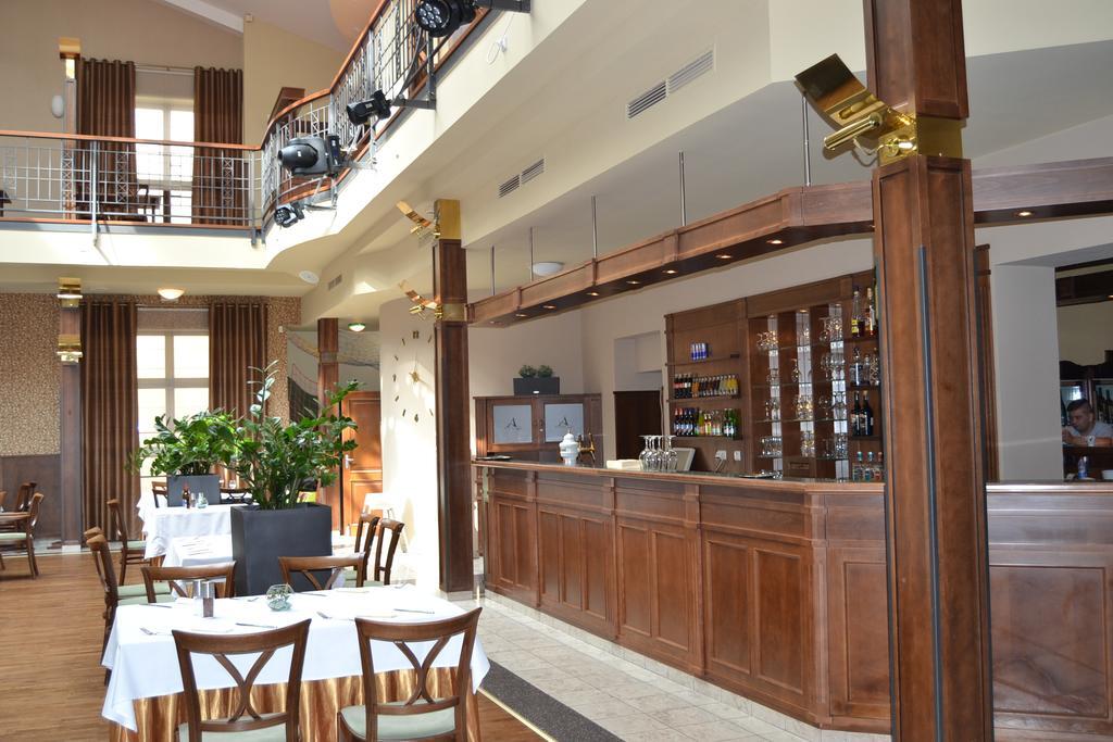 Hejtmansky Dvur Hotel Slaný Exterior foto